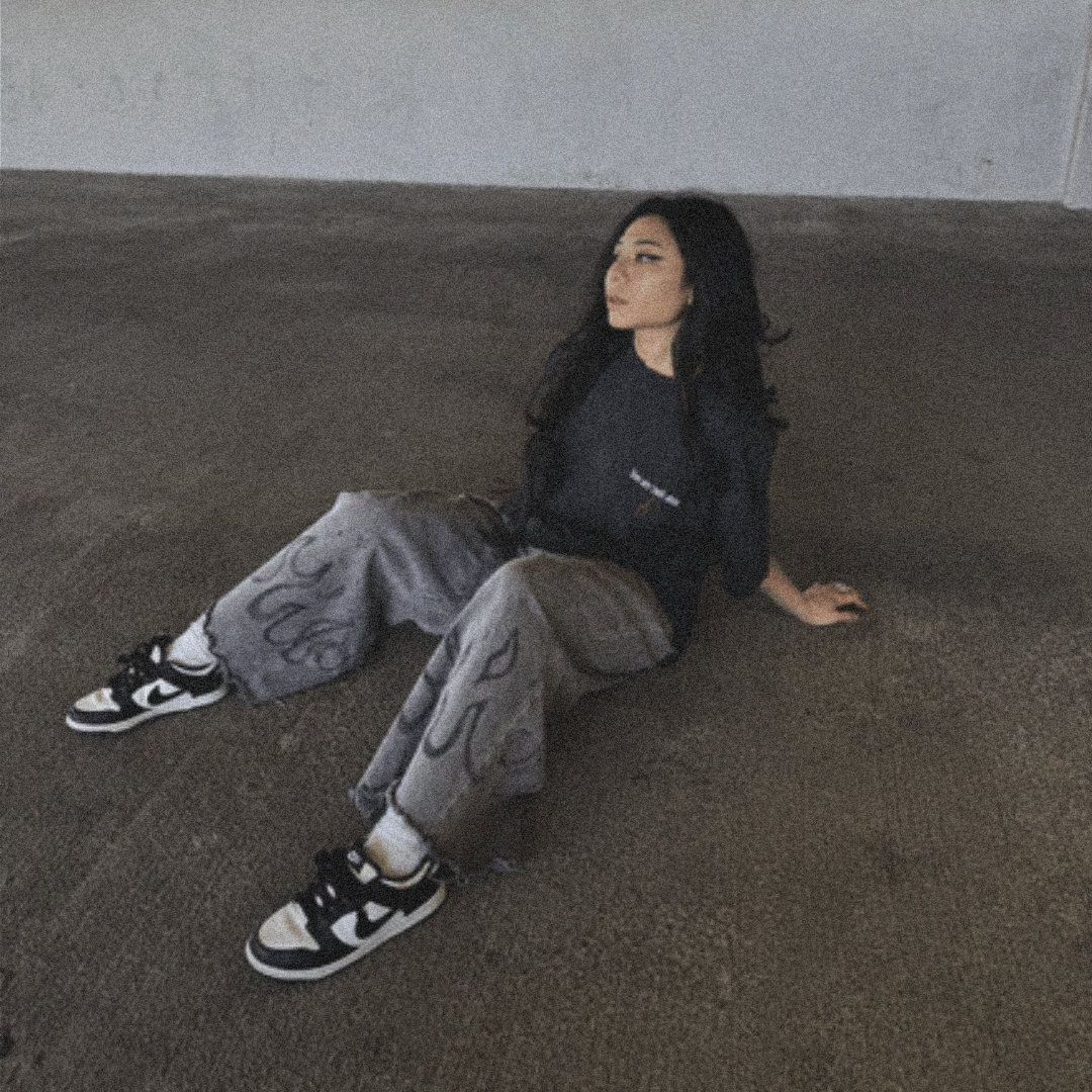 SECOND ANGEL LILITH TEE